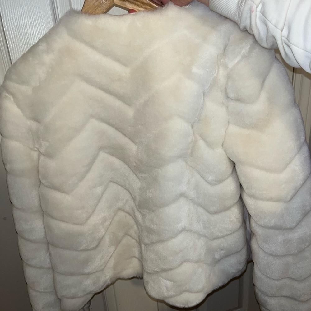 Fuzzy formal jacket - Picture 2 of 4
